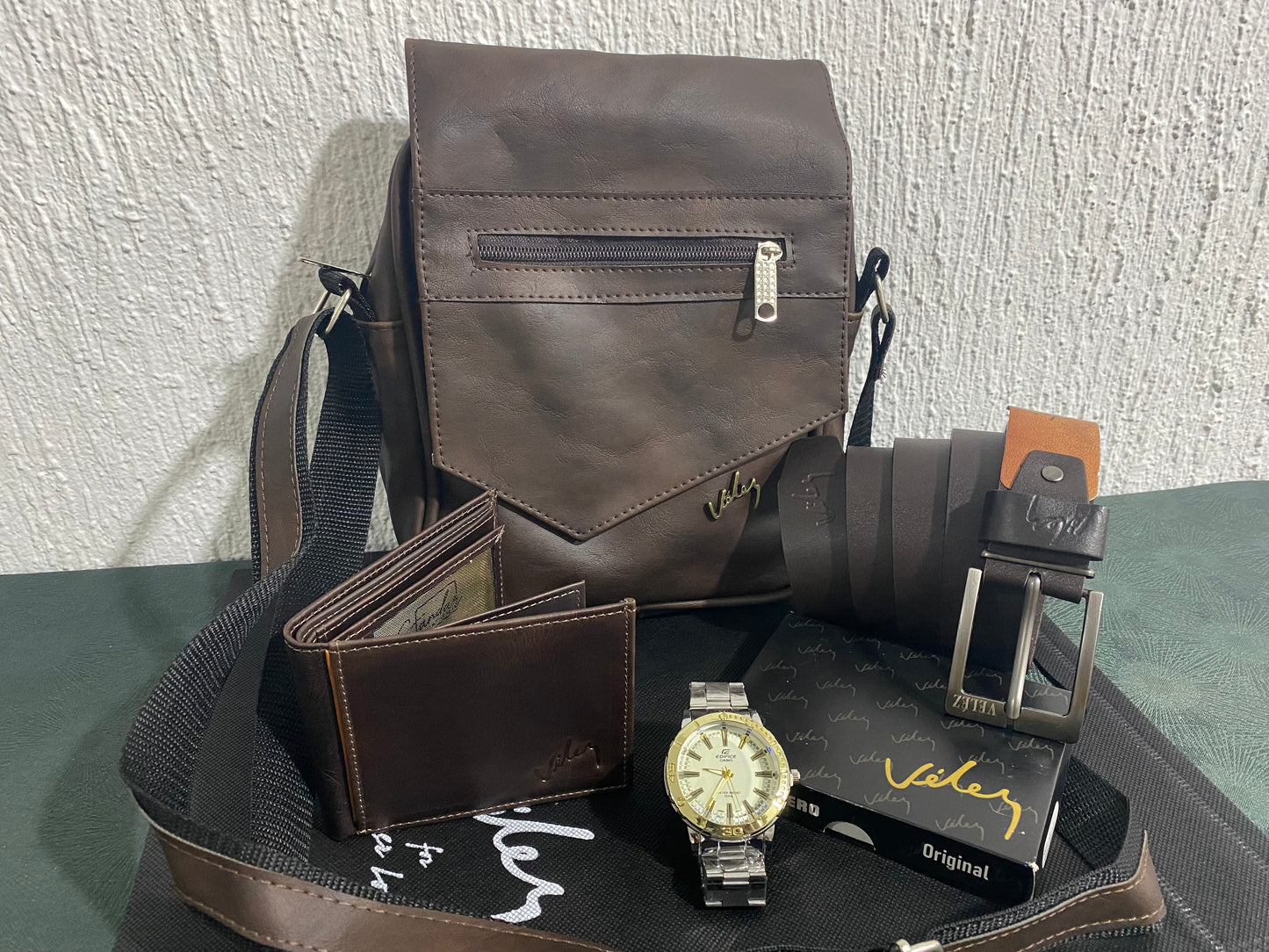 🔥Combo Replica Vélez: Carriel, Billetera, Reloj y Bolsa