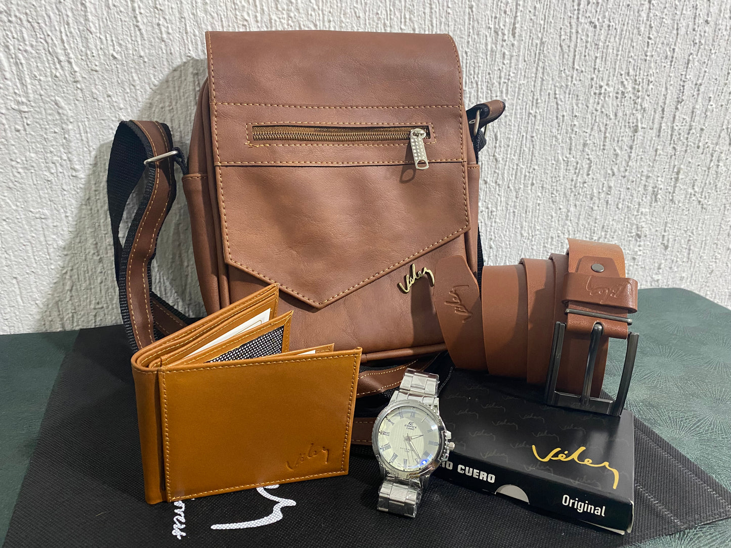 🔥Combo Replica Vélez: Carriel, Billetera, Reloj y Bolsa
